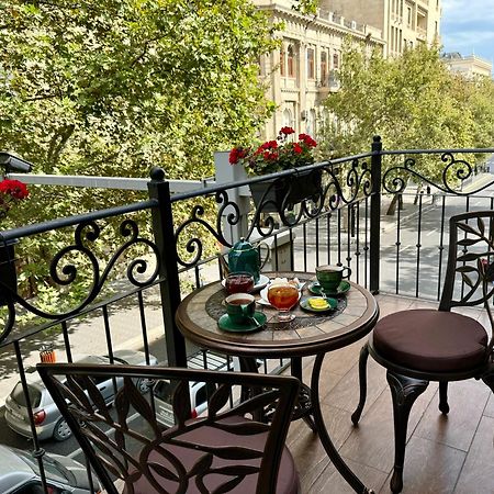 Midway Baku Hotel Экстерьер фото
